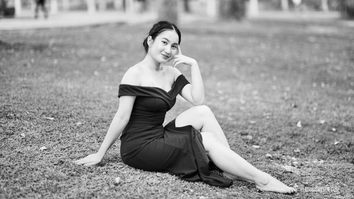 Black & White Photoshoot with Barbara and Suriana